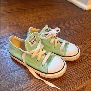 Unisex kids size 10 Converse light mint green